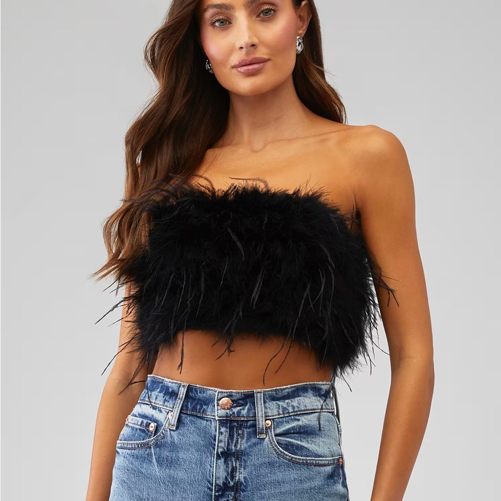 Feathered Strapless Top (LAMARQUE
ZAINA top)